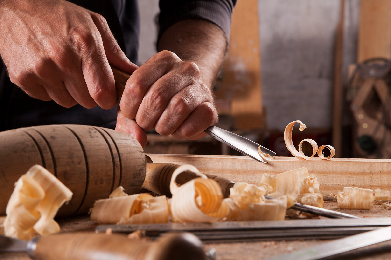 creazione mobili in legno su misura